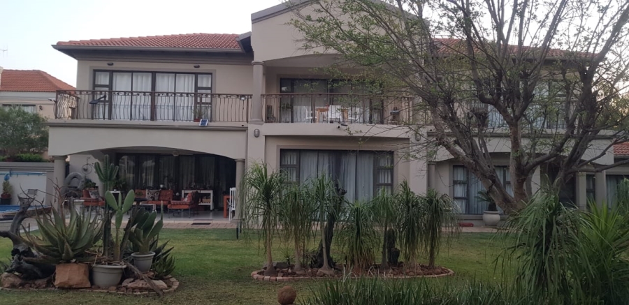 4 Bedroom Property for Sale in WestLake Country Safari Estate North West